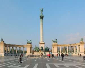 trg_heroja_budimpesta